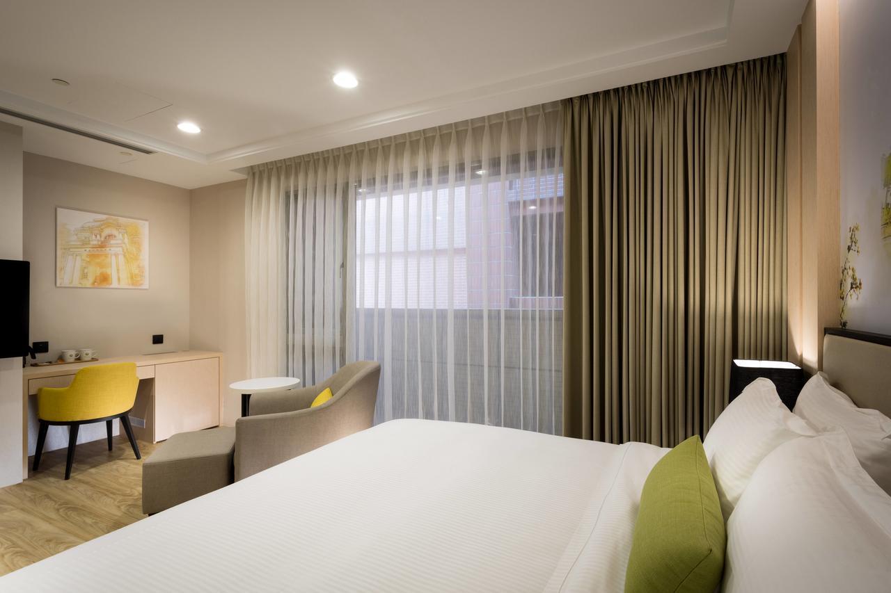 Hotel 星鑽國際商旅 編號315 Tainan Esterno foto