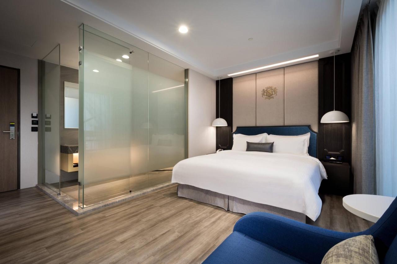 Hotel 星鑽國際商旅 編號315 Tainan Esterno foto