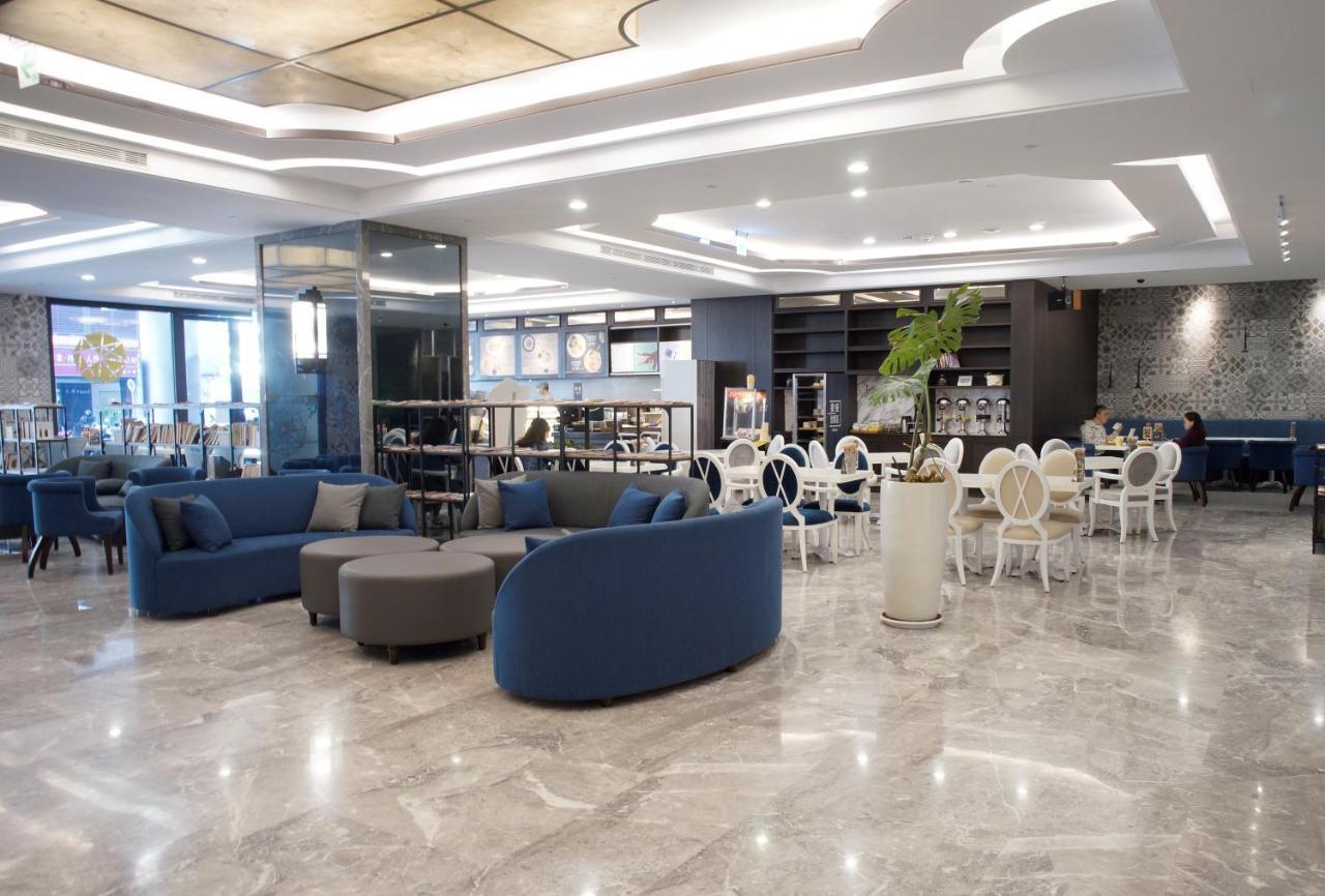Hotel 星鑽國際商旅 編號315 Tainan Esterno foto